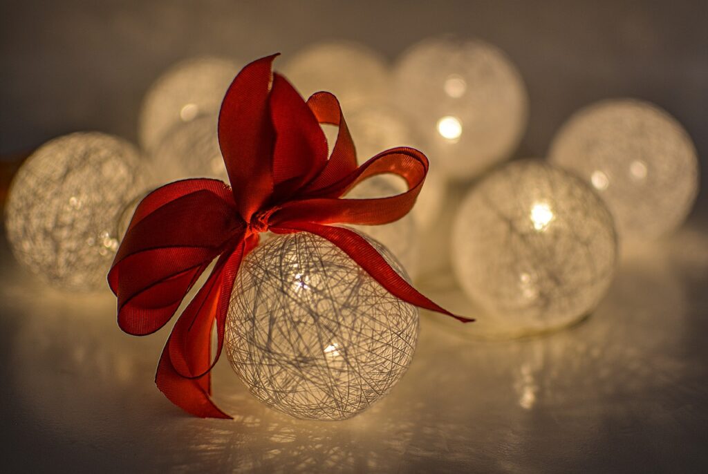 christmas, decoration, bauble-3012862.jpg